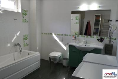 Casă cu 7 camere cu Teren 400 Mp în Central - 6