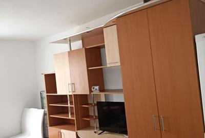 Garsonieră decomandată în Central - 1