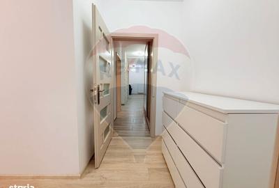Apartament cu 3 camere decomandat în Roșu - 3