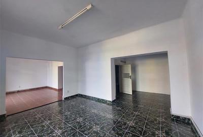 Spatiu comercial, zona Andrei Saguna - 3