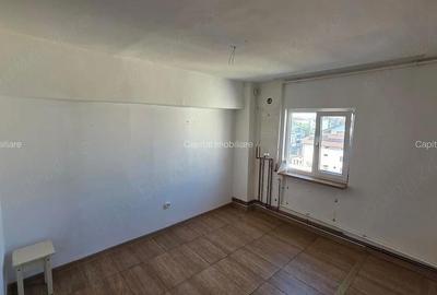 Apartament cu 3 camere decomandat în Central - 2