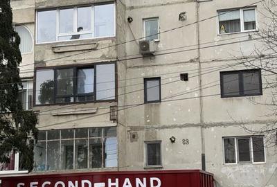 Apartament cu 2 camere decomandat în George Bacovia