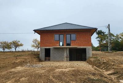 Casă cu 4 camere în Bicăcel - 9