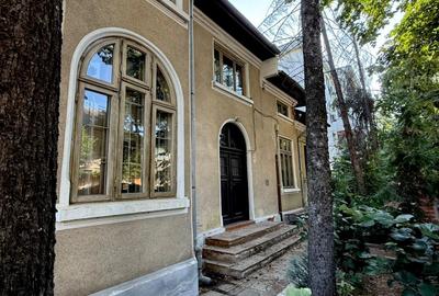 Vila in zona Băneasa, în imediata vecinătate a Parcului Herăstrău 7 camere - 3
