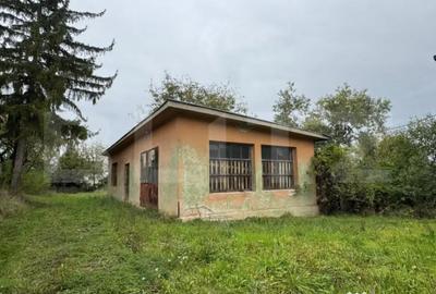 Teren de 7362 mp, în Central - 2