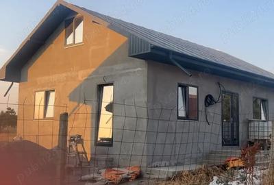 Casa de vanzare