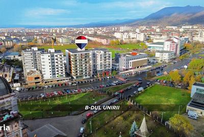 Apartament cu 3 camere în Central - 1
