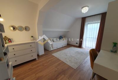 Casă individuală cu 3 camere cu Canalizare în Stupini - 19