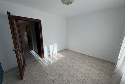 Apartament 3 camere , etaj 1 , 81 mp, CT, zona Lidl (fosta Autogara) - 12