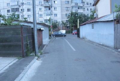 Spațiu comercial, de 100 mp, în Titan - 1