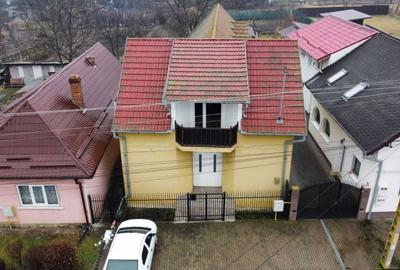 Casă cu 4 camere în Criș - 8