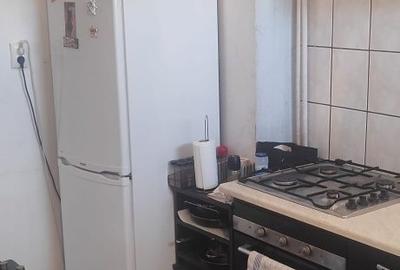 Garsonieră decomandată în Tudor