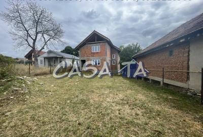 Casă individuală cu 3 camere cu Canalizare în Central - 3