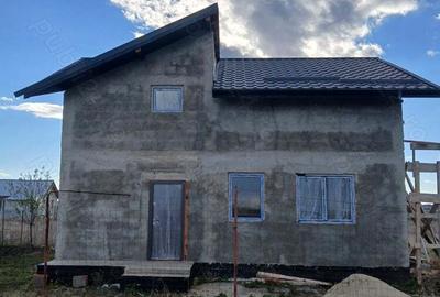 Casă cu 4 camere în Roșiori de Vede - 5