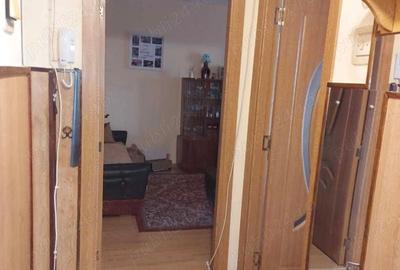 Apartament cu 3 camere decomandat în Central - 3