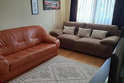Apartament cu 3 camere decomandat, mobilat în Baza 3 - 5