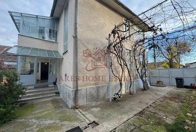 Casă cu 10 camere cu Canalizare în Girocului - 12