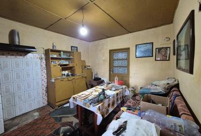 Casă individuală cu 3 camere cu Teren 750 Mp în Km 5 - 7