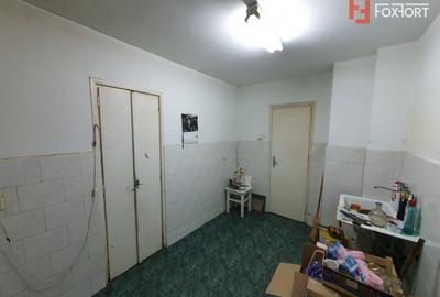 Apartament de vanzare cu 3 camere, etaj 6, zona Ultracentrala Apartament de vanzare cu 3 camere, etaj 6, zona Ultracentrala - 4