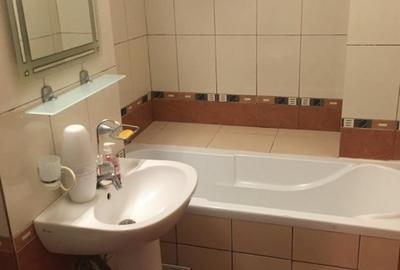 Garsonieră decomandată în Central - 3