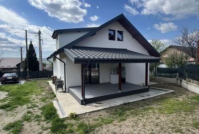 Casă cu 4 camere în Holboca - 1