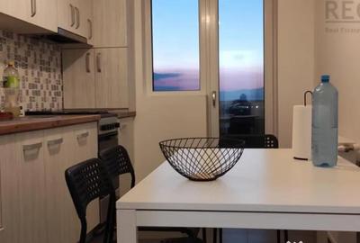 Apartament cu 2 camere decomandat în Tractorul - 2