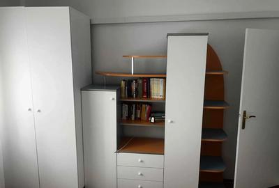 Inchiriez apartament cu 3 camere - 1