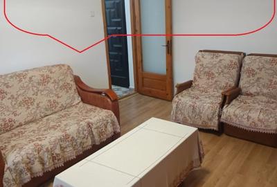 Apartament cu 3 camere decomandat în Kamsas