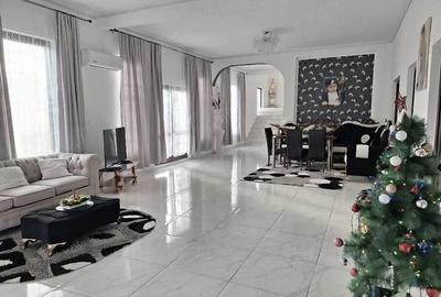 Casă cu Teren 790 Mp în Central - 8