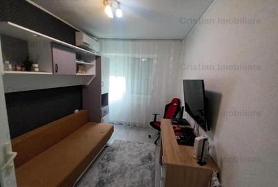 DECOMANDAT MOBILAT ! 3 cam Confort1 etaj intermediar Viziru - 2