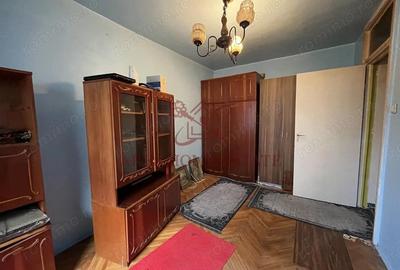 Etaj 1, 3 camere, spatios, 2 bai, centrala proprie zona excelenta - 2