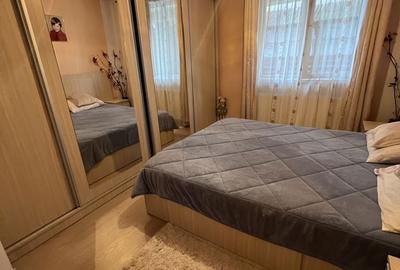 Apartament cu 3 camere în Unirea - 1