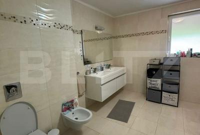 Casă cu 4 camere în Orheiu Bistriței