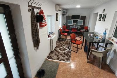 Casă cu 4 camere cu Teren 2000 Mp în Rariștea - 5