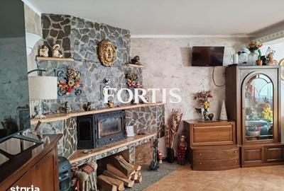 Casă cu 8 camere cu Teren 1600 Mp în Mândra - 14