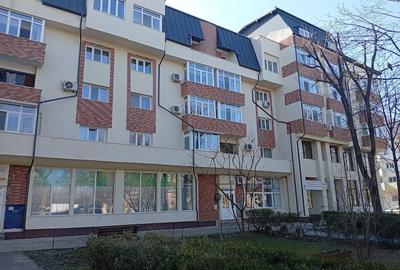 Apartament cu 3 camere decomandat în Central - 9