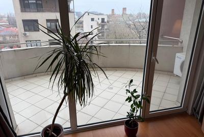 Apartament cu 3 camere decomandat în 1 Mai - 19
