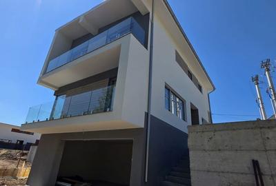 Casă cu 5 camere cu Teren 600 Mp în Baciu - 1