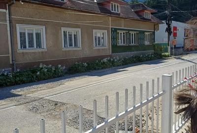 Casă cu 6 camere în Central - 2