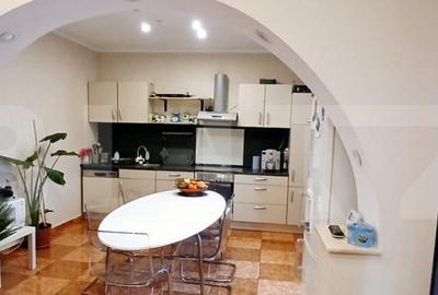 Doua case de vanzare, 263 mp, teren 800 mp, zona Iosia, in e - 1