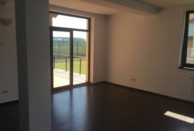Casă individuală cu 7 camere cu Canalizare în Corbeanca - 5