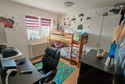 Apartament cu 3 camere decomandat, mobilat în Central - 1