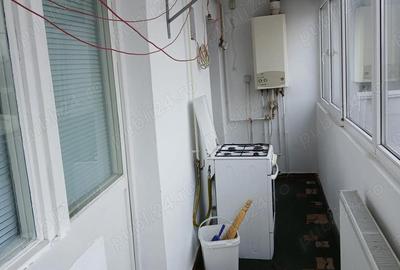 Apartament cu 3 camere decomandat în Craiovei - 6