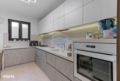 Casă cu 7 camere cu Teren 200 Mp în Colentina - 15