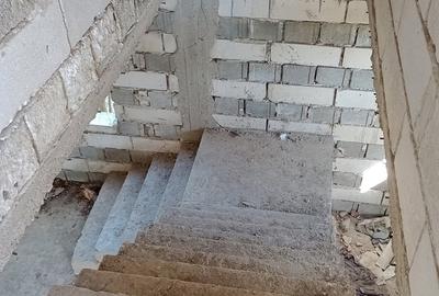 Casă cu 6 camere în Vlăngărești - 2