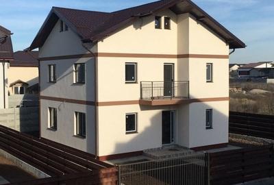 Casă cu 4 camere în Chiajna