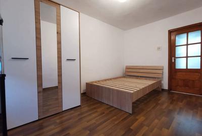 Apartament cu 3 camere semidecomandat în Calarași 4 - 5