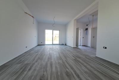 Casă individuală cu 3 camere cu Canalizare în Sânandrei - 3