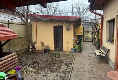 Casă cu Teren 355 Mp în Central
