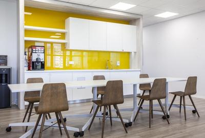 Spațiu de birou privat pentru 1 persoană în Regus Sun Business Centre - 3
